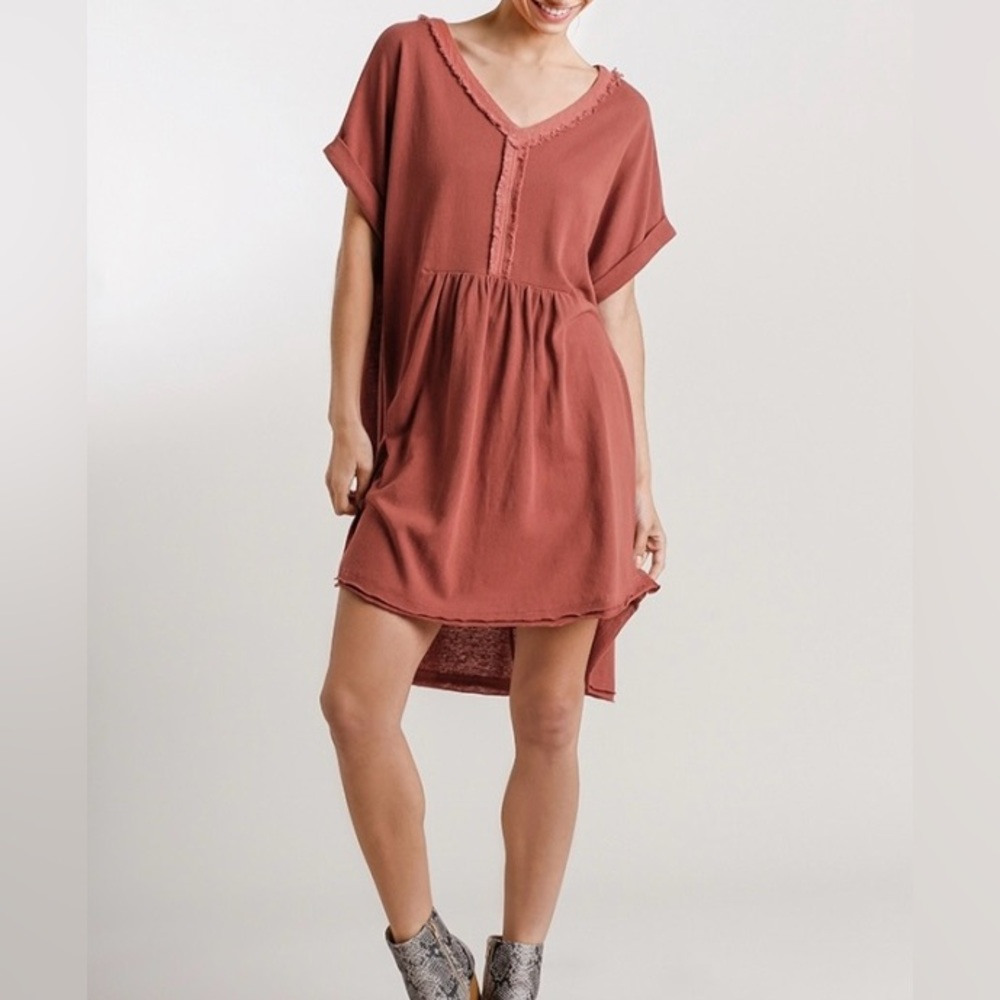 NWT Umgee Rust Lagenlook Oversized Relaxed Hi-Low Raw Hem Short Sleeve Dress